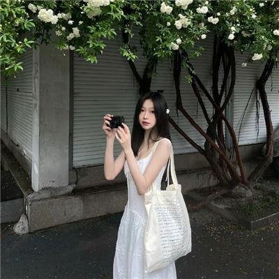 湖边散步